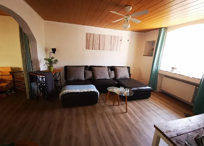 Mooi Ruim Appartement In Antieke Stadsboerderij